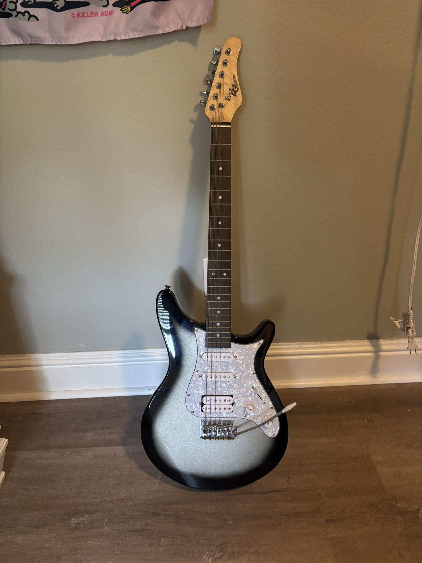 Rogue Rocketeer Electric Guitar (SEE DESCRIPTION)