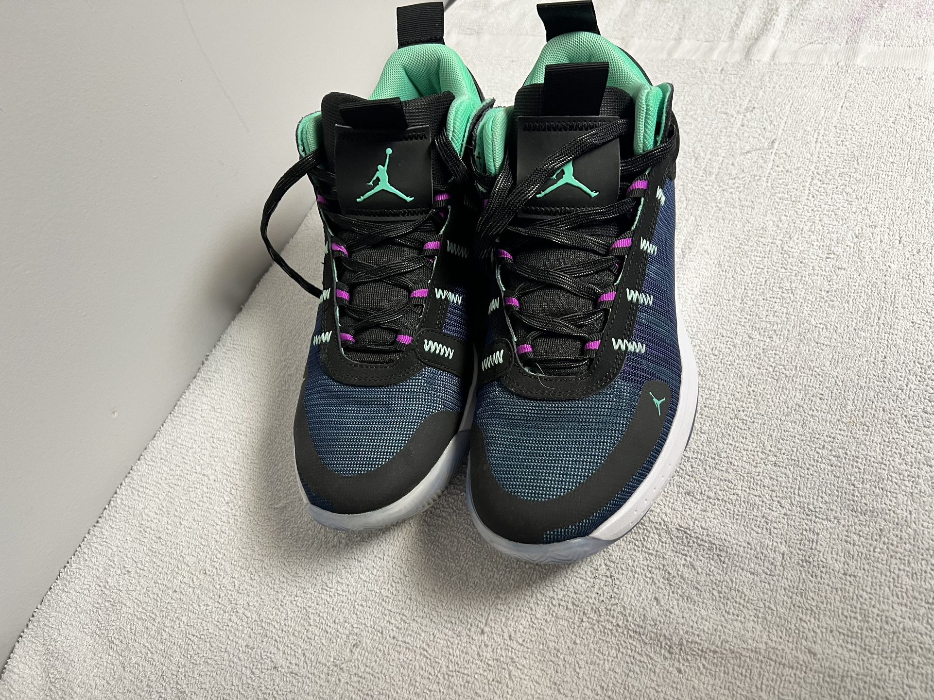 Pack Of 4 Jordan Beaters. Take All For 150. Size 910 for Sale in