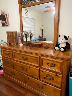 Bedroom set