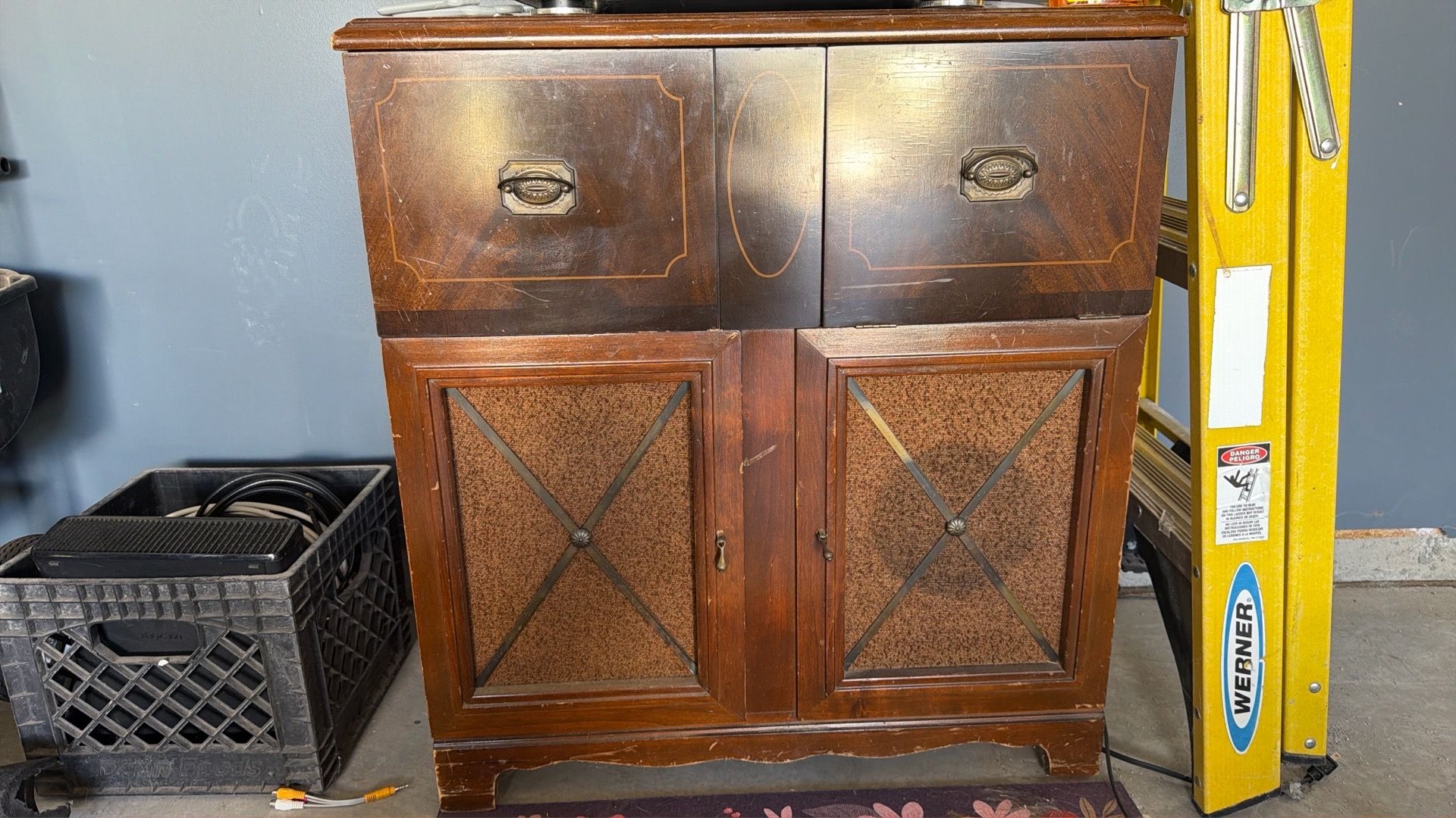 Vintage silvertone radio and phonograph