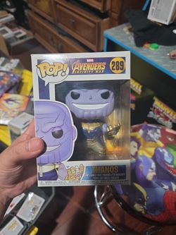 Funko Pop Thanos Avengers Infinity War #289
