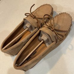 Minnetonka Men’s Suede Moccasins 