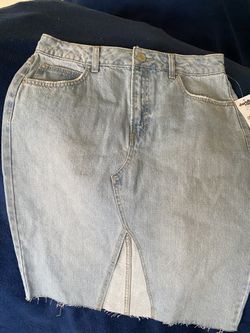 Denim skirt size M