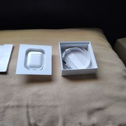 Airpods With Wireless Charging Case 