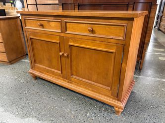 TRADEWINS Solid Wood Traditional Sideboard