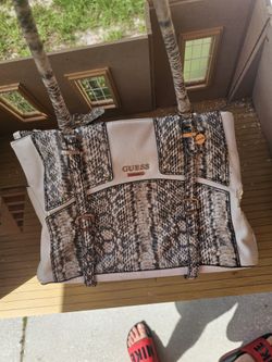 Guess Purse And Wallet