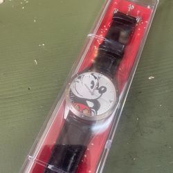 Mikey Mouse Watch New In Box Disneyland 