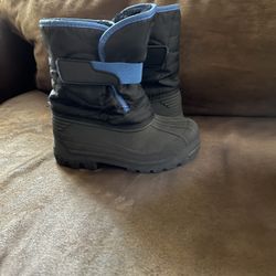 Toddler Boys Snow Boots Size 9/10