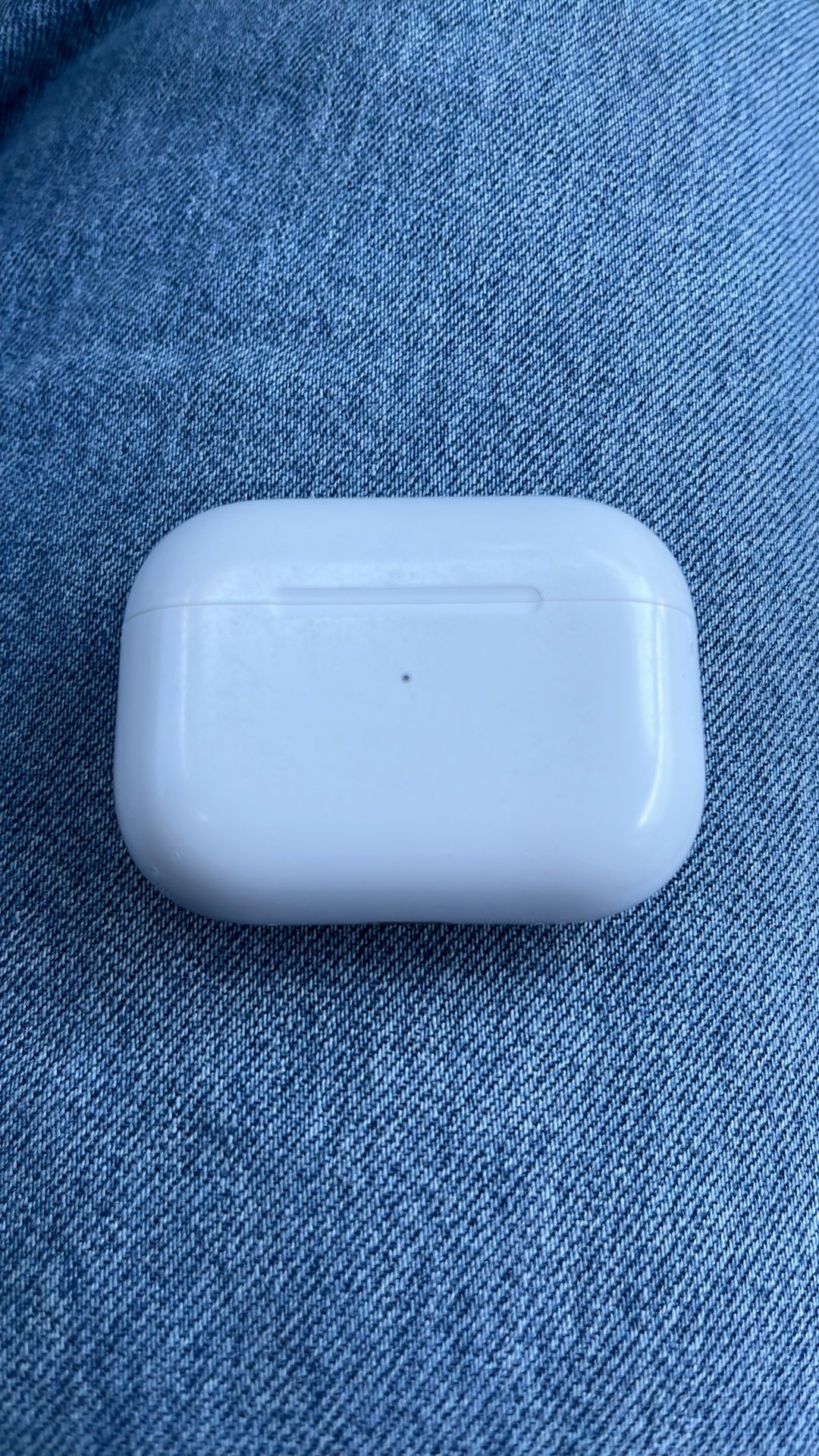 NEED TO SELL ASAP - AirPods Pro 2nd Gen with Charging Case – Great Condition