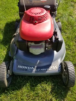 Honda Hrt216 Self Propelled Mower With A Bagger for Sale in West Springfield MA OfferUp