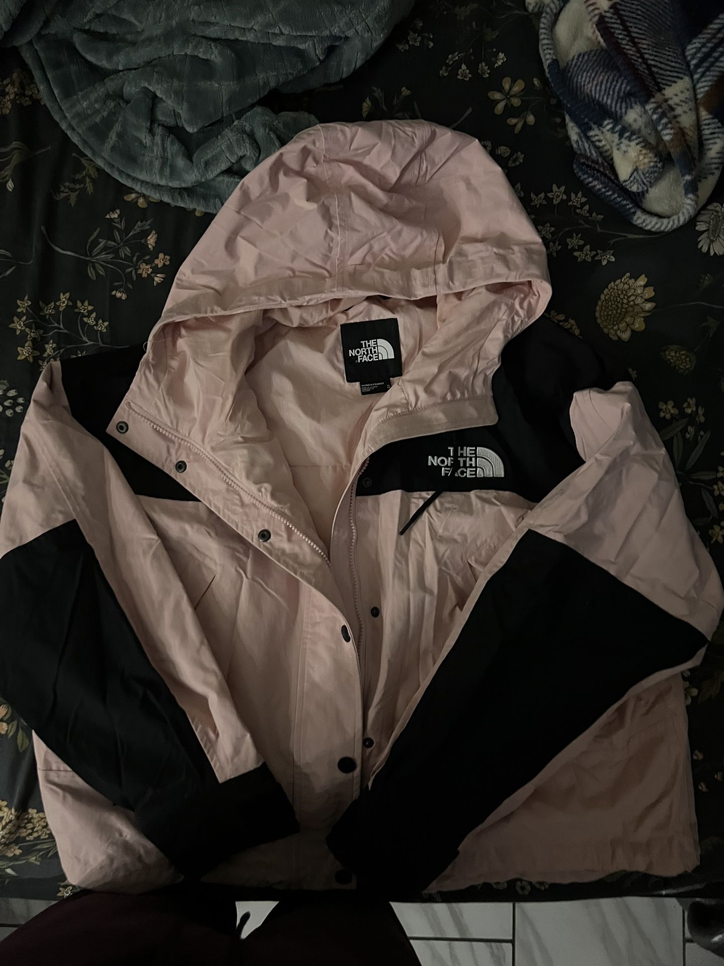 North Face Cropped Woman’s Jacket Pink