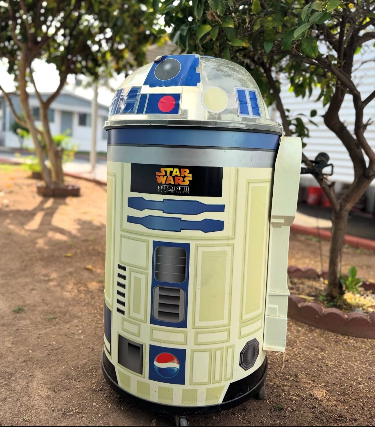 R2-D2 Pepsi Promo Cooler