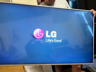 LG 55” TV  model 55LB5900-UV