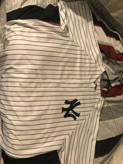 3x Derek Jeter Pinstripes Great Jersey To Big For Me