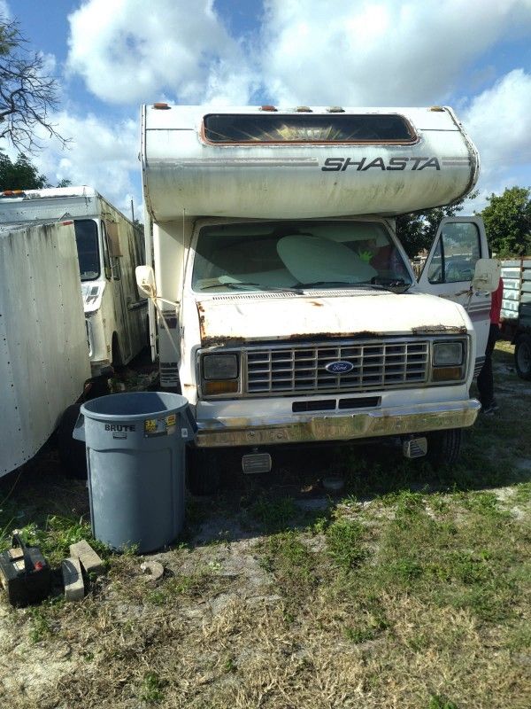 1995 Ford Shasta