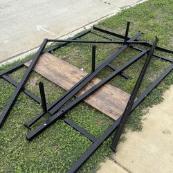 Free metal bed frame