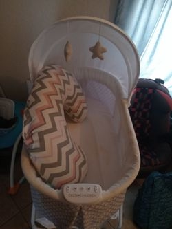 Delta Children Bassinet Working Lights Music And Vibration