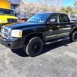2006 Dodge Dakota