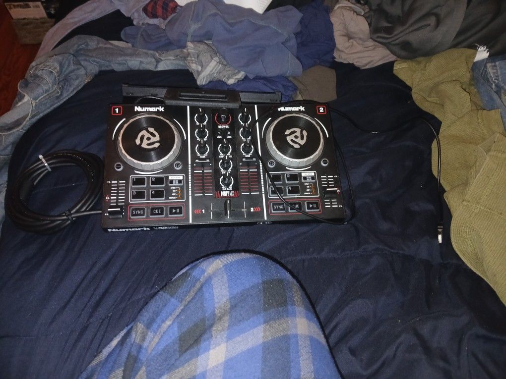 Numark Mixer