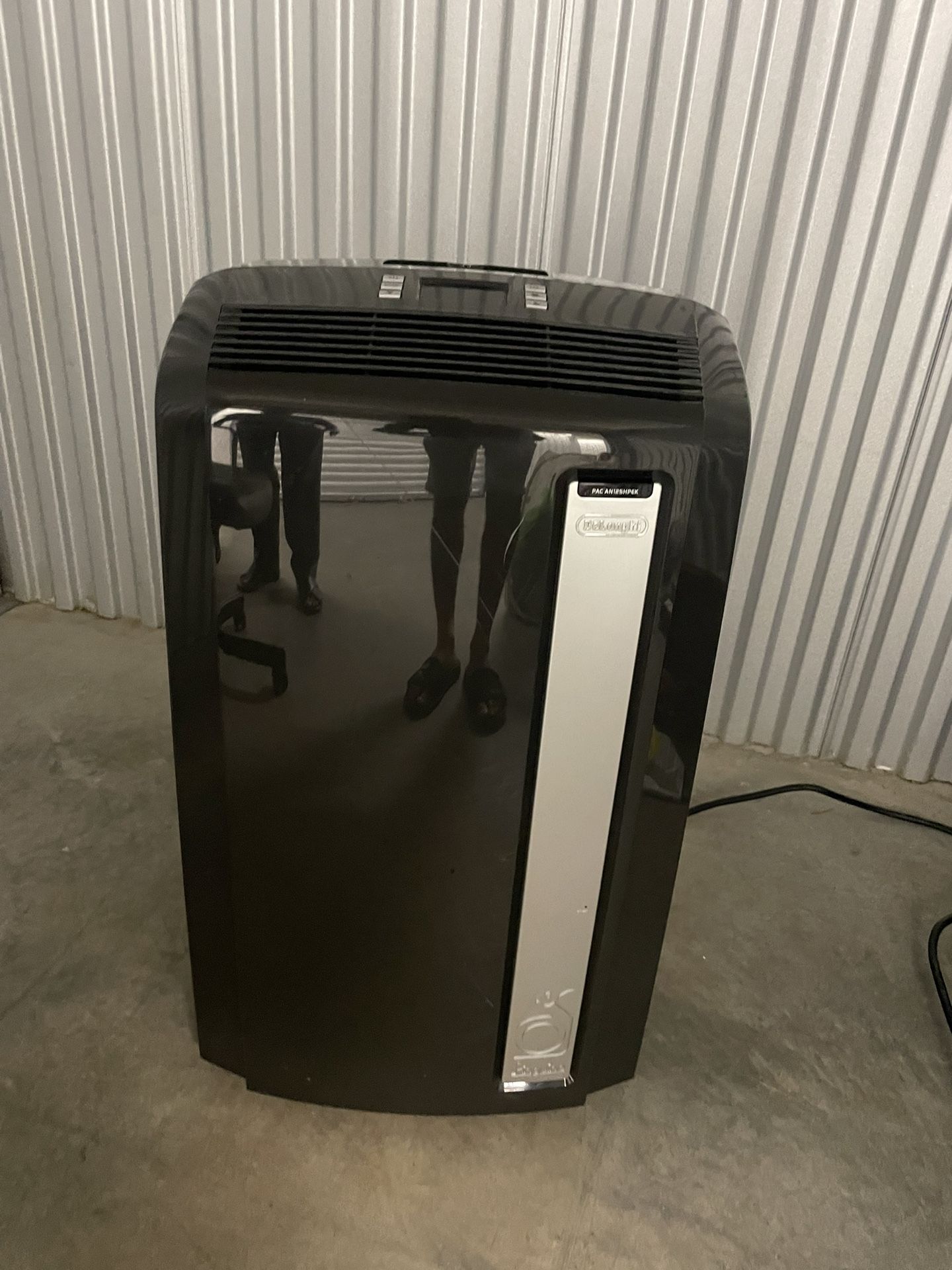 DeLonghi Pinguino Portable AC