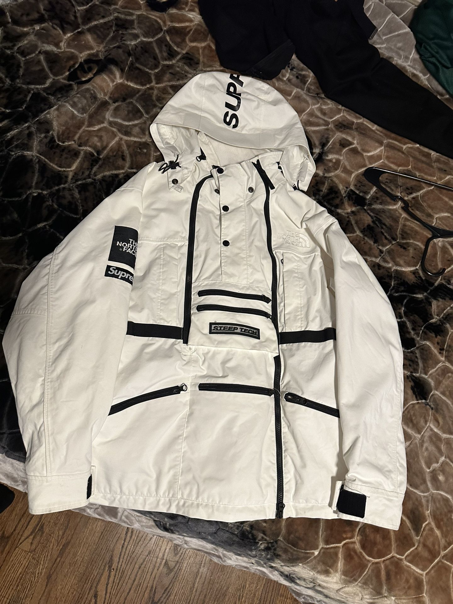 Supreme The North Face Steep Tech Hooded Jacket