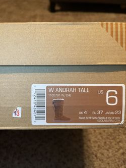 Woman’s Kookaburra By Ugg’s 