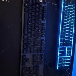 Logitech G413 CARBON Missing Key Next To Number 1 RED RGB. CAN GO DOWN ON PRICE IF NEEDED READ DESCRIPTION 