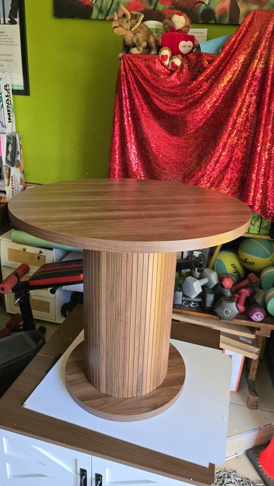 Mid Century Style End Table