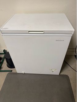 Insignia freezer