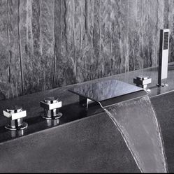 Homary wf-J020069-10 Triple Handle Deck Mounted Roman Tub Faucet with Handshower Sh25