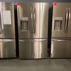 ‼️Hot Deal Right Now‼️ Bottom Freezer New Frigidaire Refrigerator 