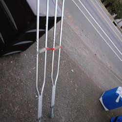 Crutches 