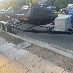 Custome made trailer for 3 jetskys