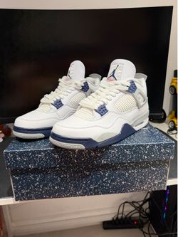 Midnight Navy Air Jordan 4