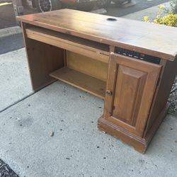 Free Wooden Desk 