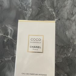 COCOOO CHANEL |LAKE ELSINORE