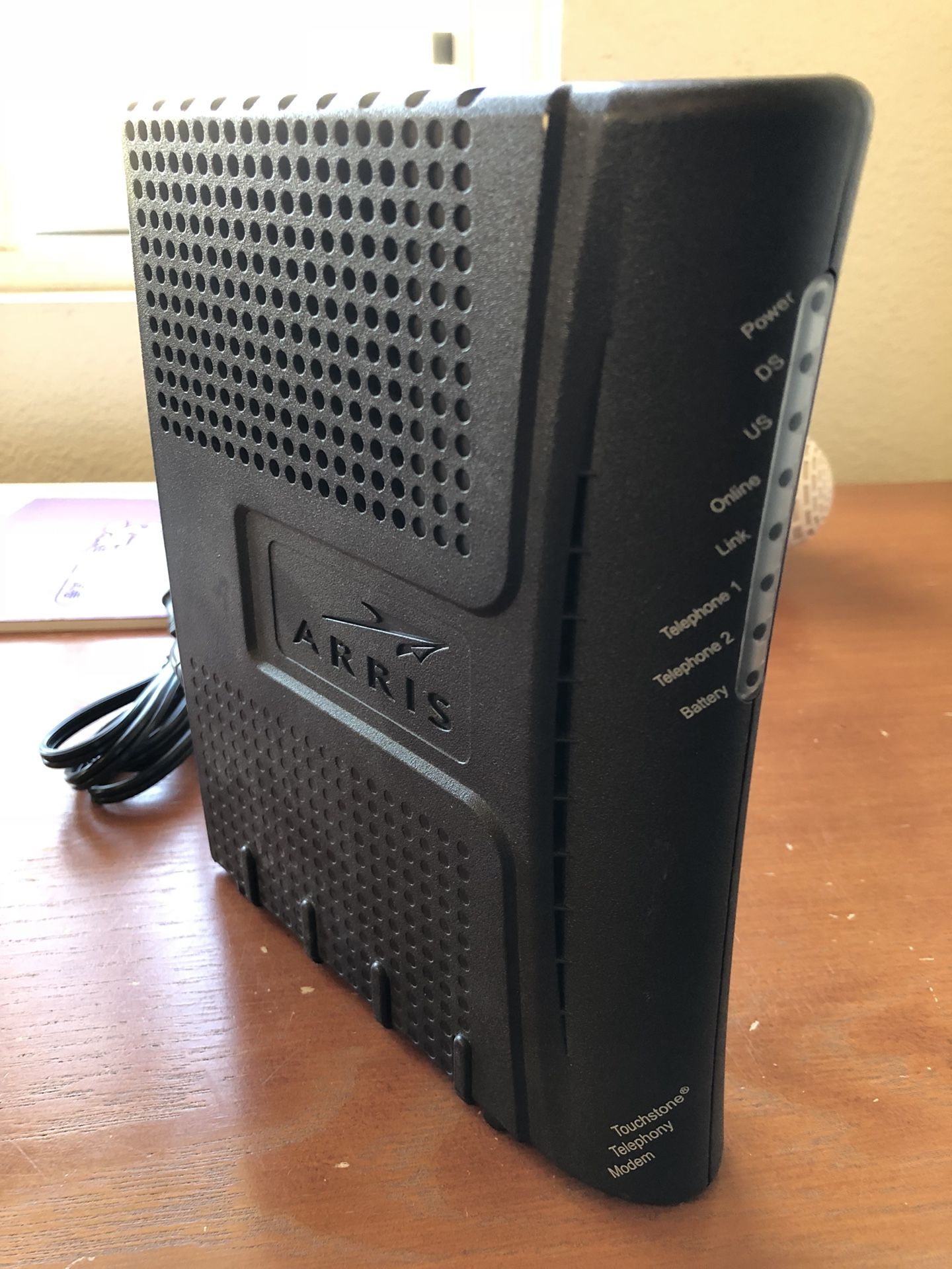 Modem ARRIS Model: TM602G/115