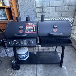 Chargriller Duo Gas And Charcoal Grill 300