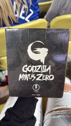 Godzilla minus zero dodger bobble head