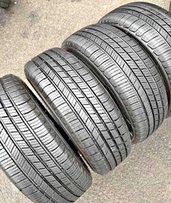 205/55/16 Michelin Selling 4 nearly new tires with 80% tread life remaining.🌟🌟