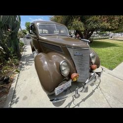 1937 Ford