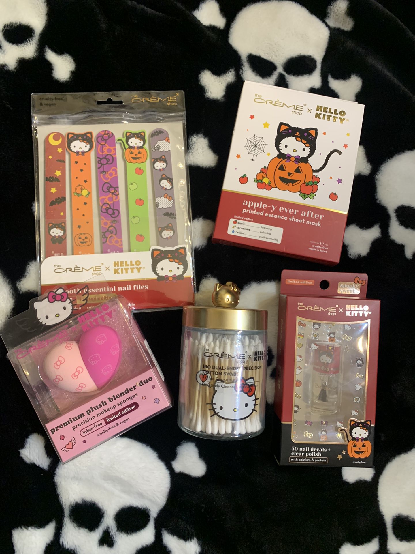 Halloween Hello Kitty Nails/Cosmetics/ Self Care 