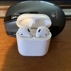 Apple AirPod 2 Nd Generation Mode A2301 