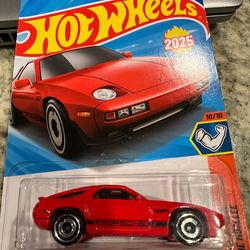 2025 Hot Wheels 1983 Porsche 928S Red Muscle Mania 10/10 250/250