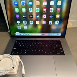 MacBook Pro 16” (2021) - M1 Pro Chip - 16GB RAM - 512GB SSD
