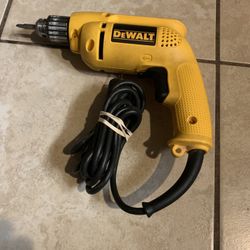 DEWALT HAMMER DRILL 
