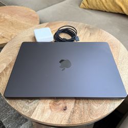 Apple MacBook Pro 14-inch M4 Pro 24GB RAM 512GB SSD Space Black