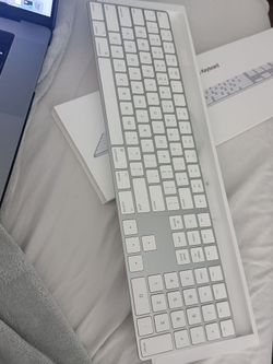 Apple Magic Keyboard