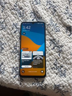 Smartphone with free service included