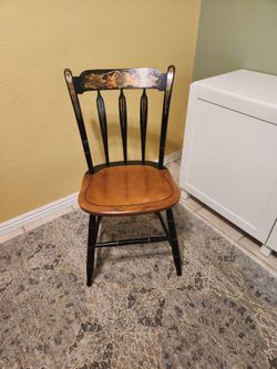 Vintage Hitchcock chair.